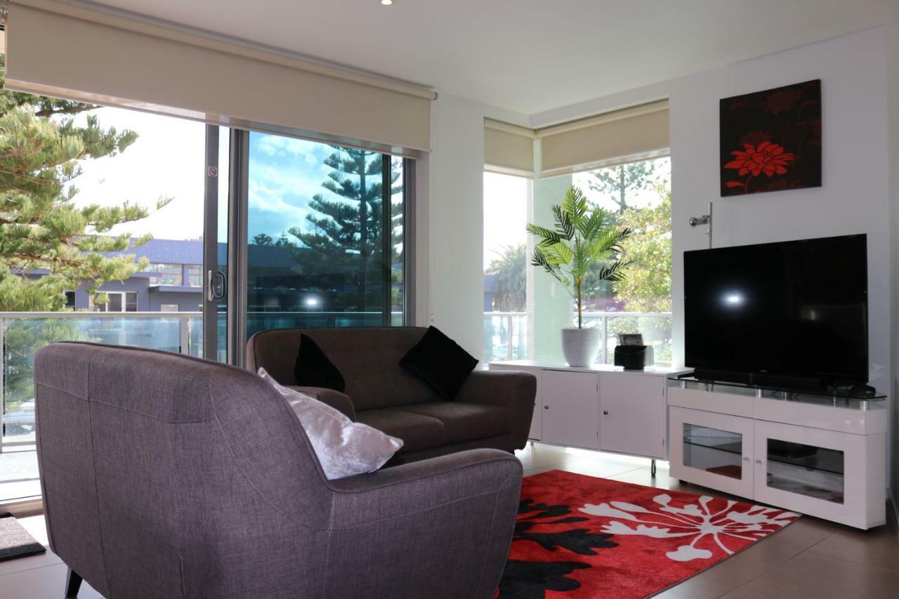 130 At The Waves Apartment Cowes Luaran gambar