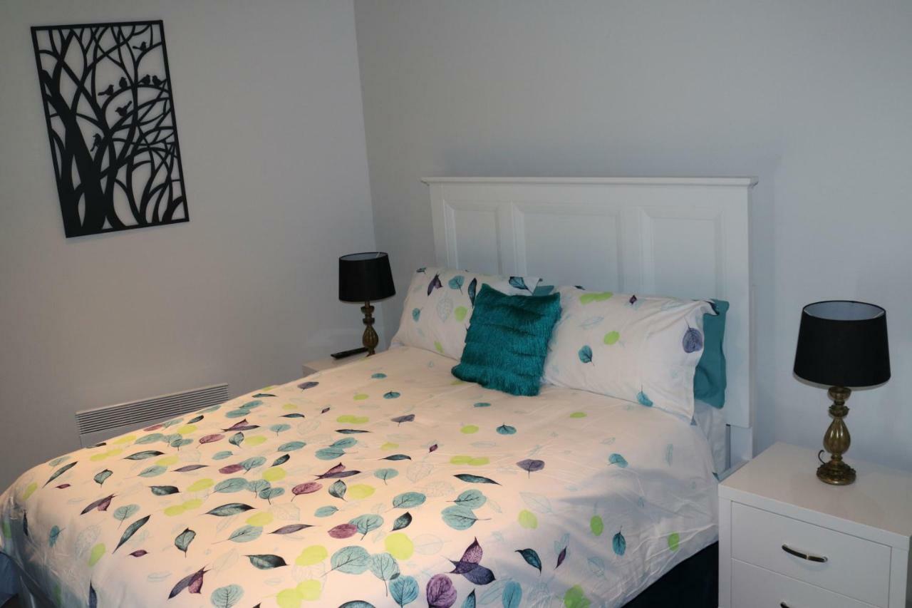 130 At The Waves Apartment Cowes Luaran gambar